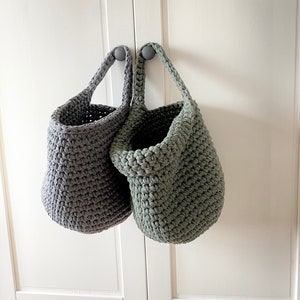 Crochet Hanging Basket: Recycled Yarn Wall Storage