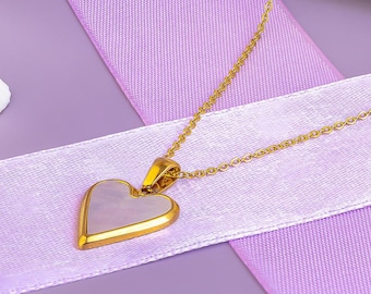 18K Heart Shape Shell Acrylic Pendant Necklace • 18 inches Gold Plated Heart Shape 3 Color Necklace • Dainty Necklace with Heart Pendants