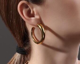 18K Gold Plated Moon Earrings • Stainless Steel Dainty Moon Earrings • Classic design Everyday Antitarnish Waterproof Earrings