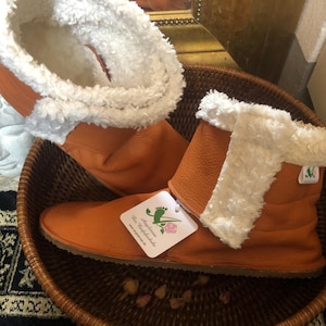 Custom-made organic leather barefoot shoes, boots, minimal shoes, lined, lambskin insole, high-quality slippers, manufactory, natural leather