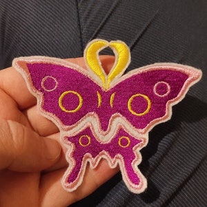 Butterfly Machine Embroidery Design, 10 sizes. 10 formats