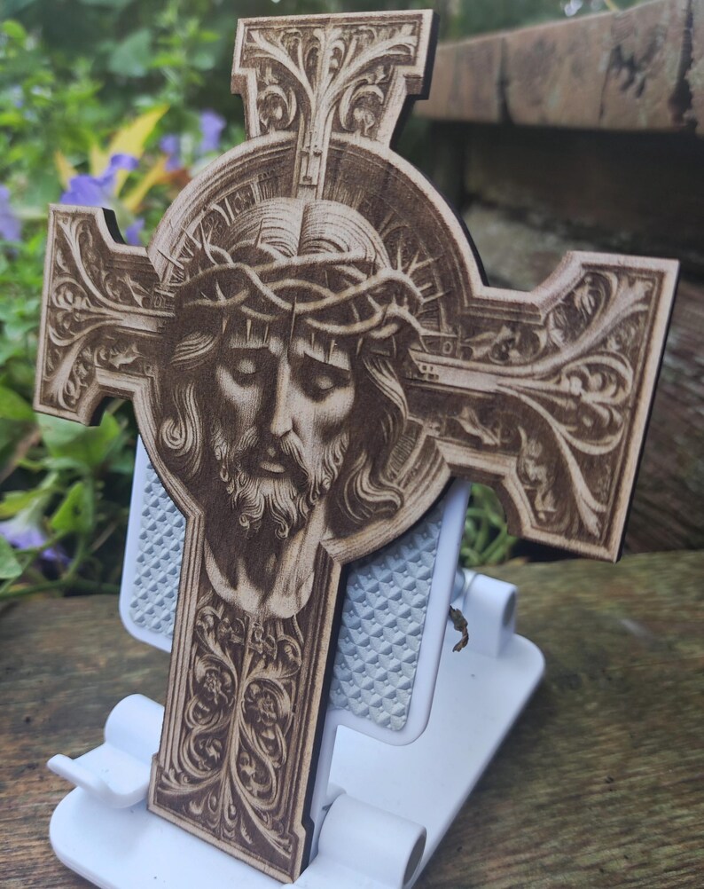 Hi Resolution Laser engraving file of Jesus on the Cross with detailed depiction.