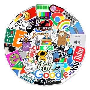 Könnte beinhalten: Eine Sammlung bunter Aufkleber mit verschiedenen Designs und Texten. Die Aufkleber umfassen Social-Media-Logos, Fehlermeldungen und humorvolle Illustrationen. Die Aufkleber sind kreisförmig auf weißem Hintergrund angeordnet.