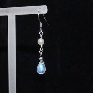 Rainbow Moonstone Pearl Silver Earrings| Dainty Teardrop Moonstone Earring| Sterling Silver Gemstone Earring| June Birthstone Gift for Her