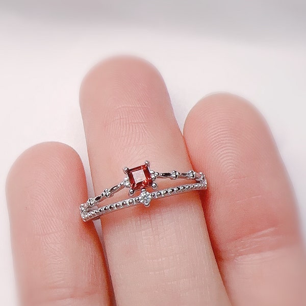 Dainty Garnet Ring| Square Garnet Engagement ring| Red Stone Ring| January Birthstone Ring| Gemstone Ring Sterling Silver| Natural Garnet