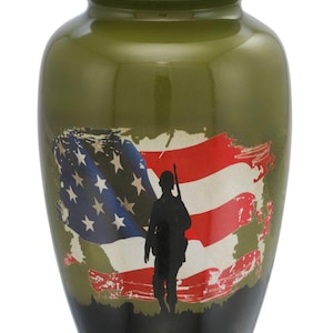 Military Tribute Urn – Honoring Service, Sacrifice, and Patriotism – Adult-Size and Keepsake Urn Sizes Available for Ashes