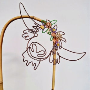 Bloom Bessie - Bamboo U-cane Trellis Indoor plant Decor. House plant decor. Plant bling. Plant pal. Indoor plant trellis. Plant support.