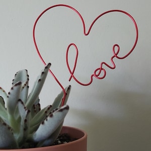 Lots of LOVE wire plant stake. Indoor plant Decor. House plant decor. Plant bling. Plant pal. Indoor plant trellis. Plant support.