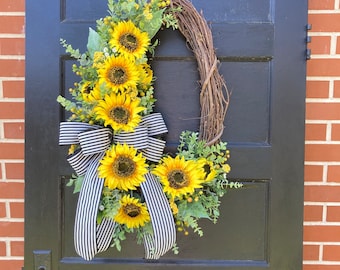 Large Rustic Oval Sunflower Wreath , Everyday Wreath for front door, Rustic porch decor, Year long wreath