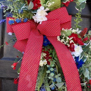 Deluxe Large Realistic Patriotic Summer Hydrangeas Grapevine wreath for Front Door, Everyday American Porch Decoration, Housewarming gift image 3