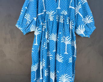 Letnia sukienka z bawełny z nadrukiem kwiatowym: Kyra Midi Mini Dress