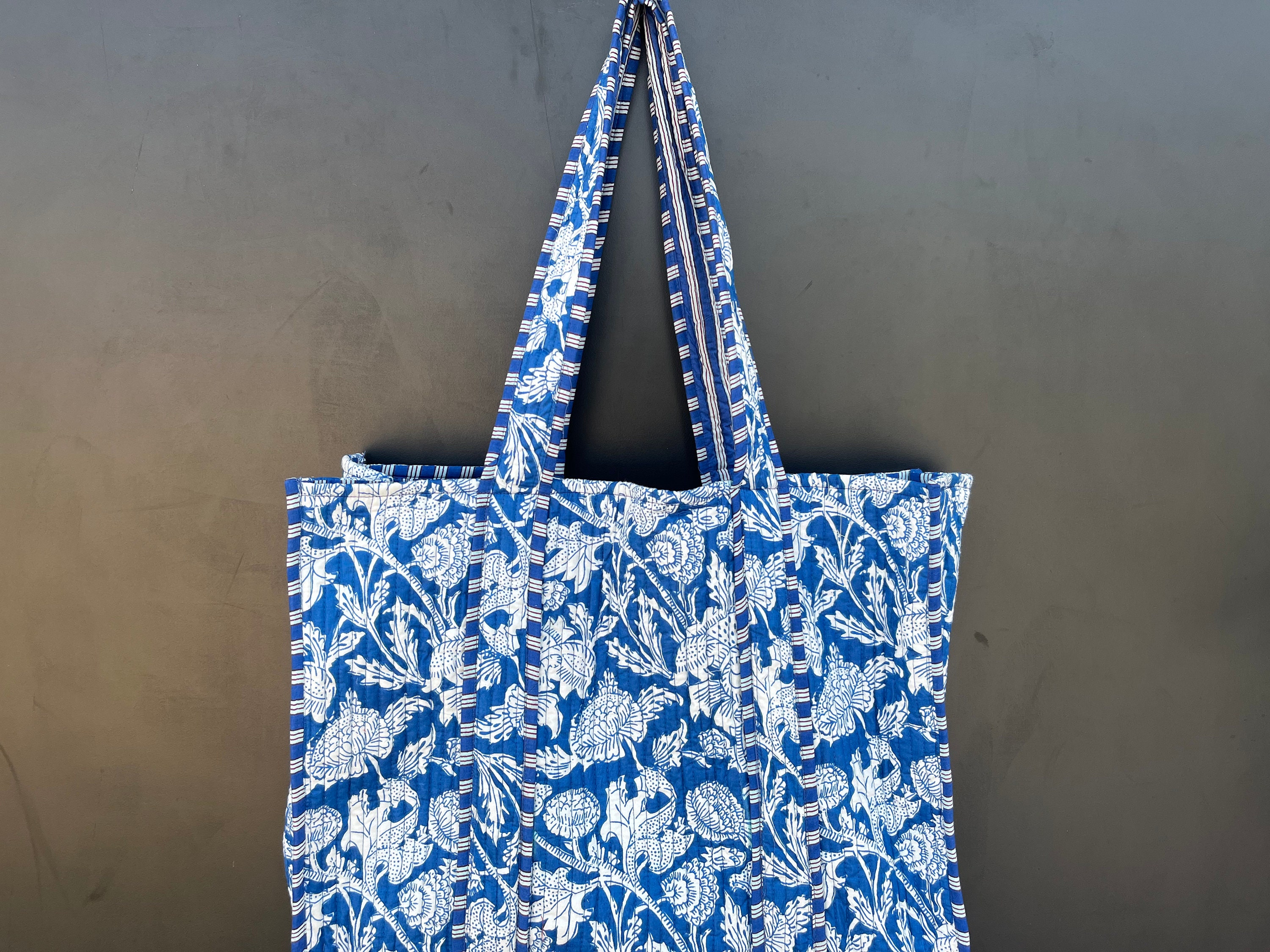 Women Cotton Quilted Shopping Tote Bag main image 0