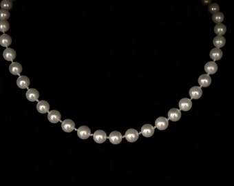 Vintage Japanese Hand Knotted Pearl Acrylic 8mm Beaded 7 Silver Tipped Section D394