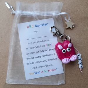 ABC Monster, Schulanfang, Einschulung, Anhänger, Geschenk Schultüte, Geldgeschenk, Glücksbringer, Modelliermasse, Name Schulkind