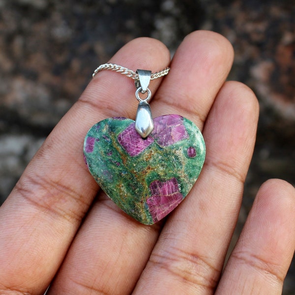 Pendentif coeur rubis fuchsite naturel,Pendentif rubis fuchsite,Pendentif rubis fuchsite