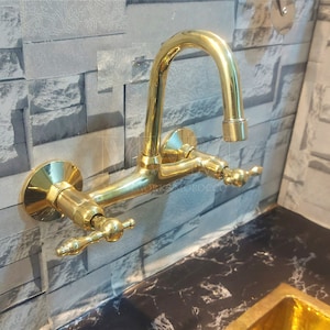 Grifo de cocina de montaje en pared de latón sin lacar con manijas de palanca - Grifo de fregadero