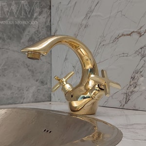 Big Polished Brass Bathroom Sink Faucet For Vanity - Double Handles Faucet