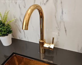 Unlacquered Brass Hot And Cold Sink Faucet With Single Lever