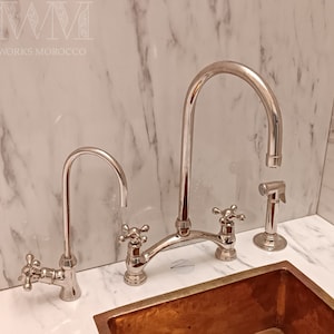 Klassischer polierter Chrom-Küchenhahn – Silver Bridge Wasserhahn