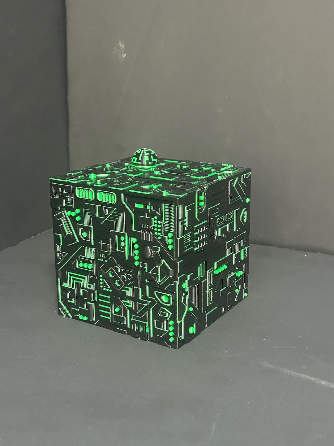Magic the Gathering Commander Deckbox Phyrexian Cyborg Cube Universes ...