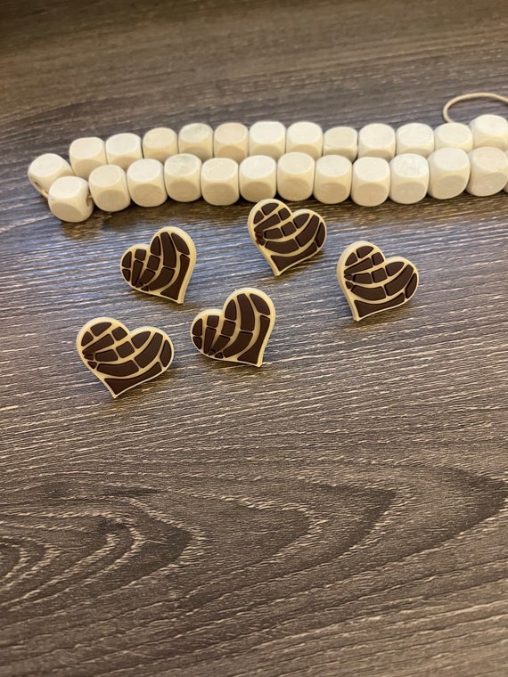 Hearts Concha Straw Toppers