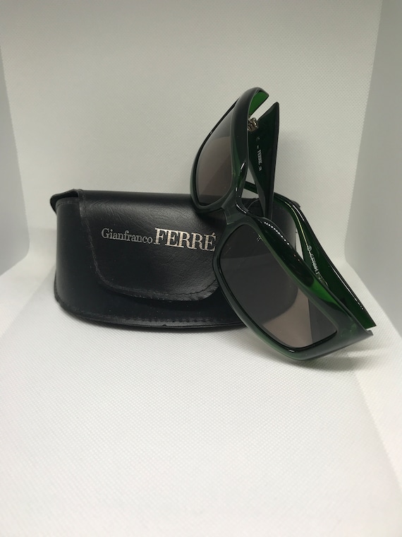 ヴィンテージ/イタリア製/GIANFRANCO FERRE/ Gianfranco Ferré Vintage Retro Sunglasses With Original Case - Etsy