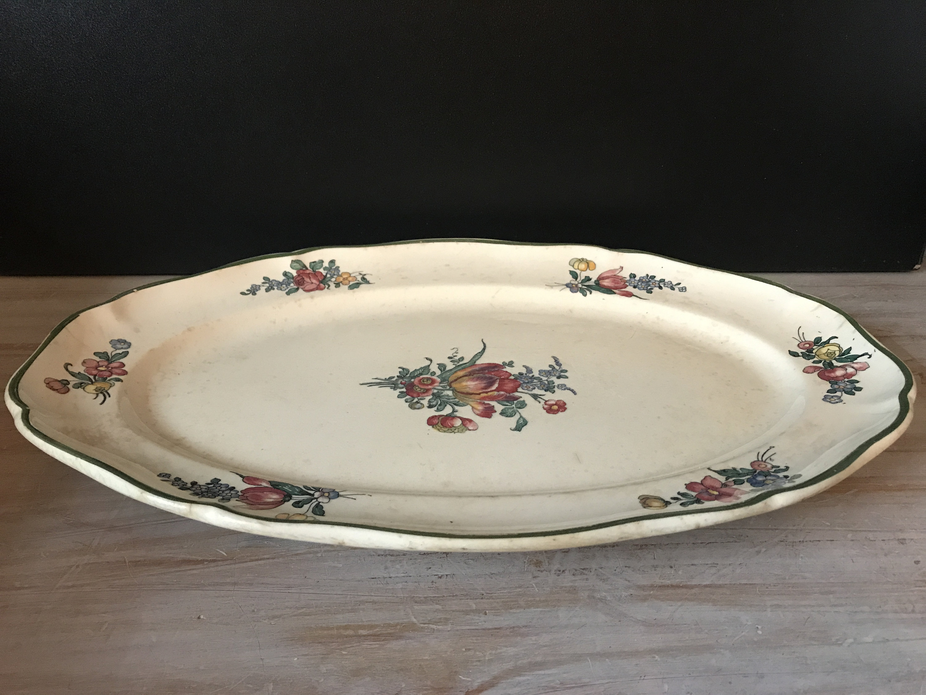 Plat Oval Ancien VILLEROY ET BOCH Mettlach 1562 Vieux