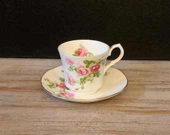 Vintage Tasse und Untertasse Springfield Bone China Made in England, Rosendesign
