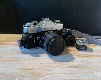 Fujica ST-701 ヴィンテージフィルムカメラ（フジノン 55 mm f:1.8