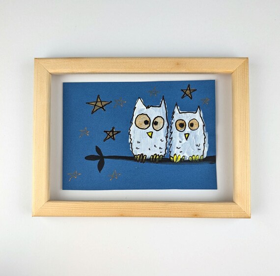 手描きの絵 / フクロウ / 青い紙にアクリル絵の具とマーカーで描いた