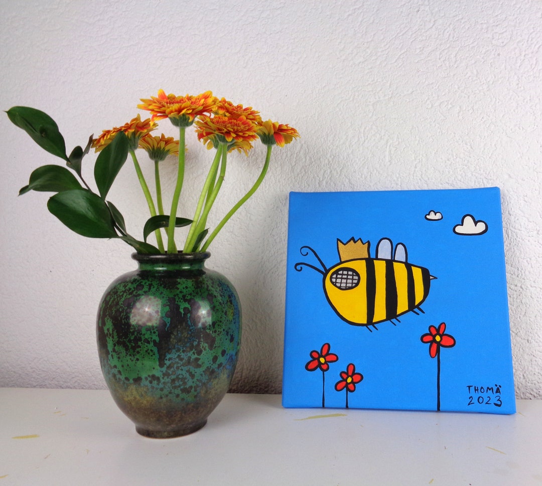 Handmade Acrylic Painting /queen Bee / Childoriented Canvas Art