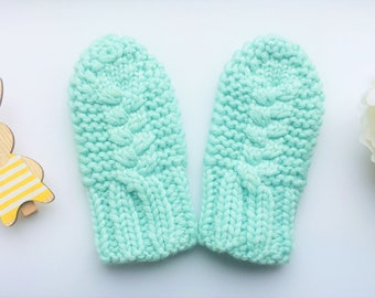 Baby mittens 100 % merino wool - mittens without thumb - newborn mittens - baby gloves - cable knitted - made to order