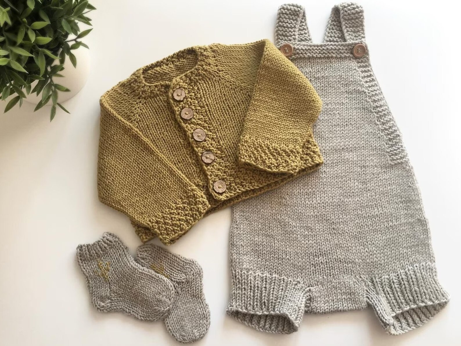 Kleding Unisex kinderkleding Unisex babykleding Kledingsets Pure & Natuurlijke Merino Wol Baby Laarsjes Gift Set 