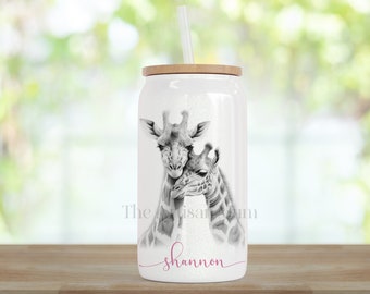 Personalised giraffe glass, giraffe birthday gifts for friends, cup for mum or sister, sketchy giraffes, thank you present, safari tumbler