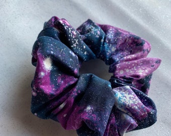 Galaxy scrunchie with glitter and no tie