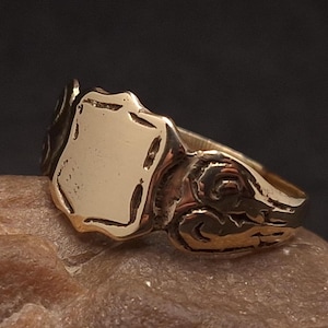 Ancient Bronze Ring with engraving and shield, Beautiful ancient ring with rare ornaments and beautiful detailing, Rare Old Bronze Ring Seal