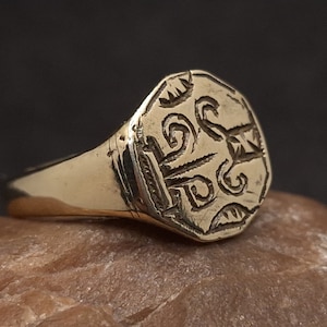 Medieval Bronze Ring with engraving, Large Ancient Ring, Original Medieval Jewelry, Authentic Bronze Ring, Rare Old Ring, Ancient Artifact