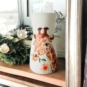 Giraffe Vase, Giraffe Gifts, Giraffe Themed Gifts, Animal Vase, Animal Pretty Vase, Giraffe  Home Decor, Giraffe Decorations