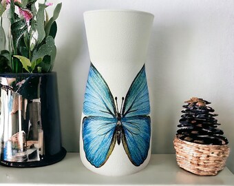 Blue Butterfly Vase, Pretty Vase, Butterfly Themed Gifts, Butterflies, Butterfly Decorations, Butterfly Centre Piece, Flower Vase