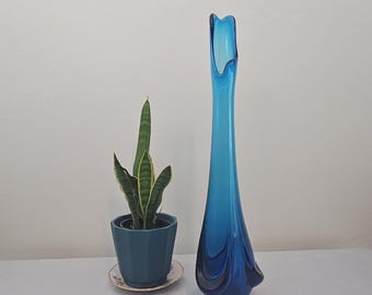 Viking Glass Bluenique Epic Drape Swung Vase #6813 19" Tall