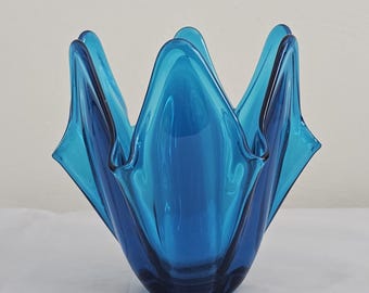 Bluenique Viking #1436 5 1/2" Epic 6 Petal Ground Base Handkerchief Vase