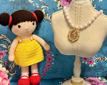 Amigurumi Häkelpuppe-Mädchen-Spielzeug