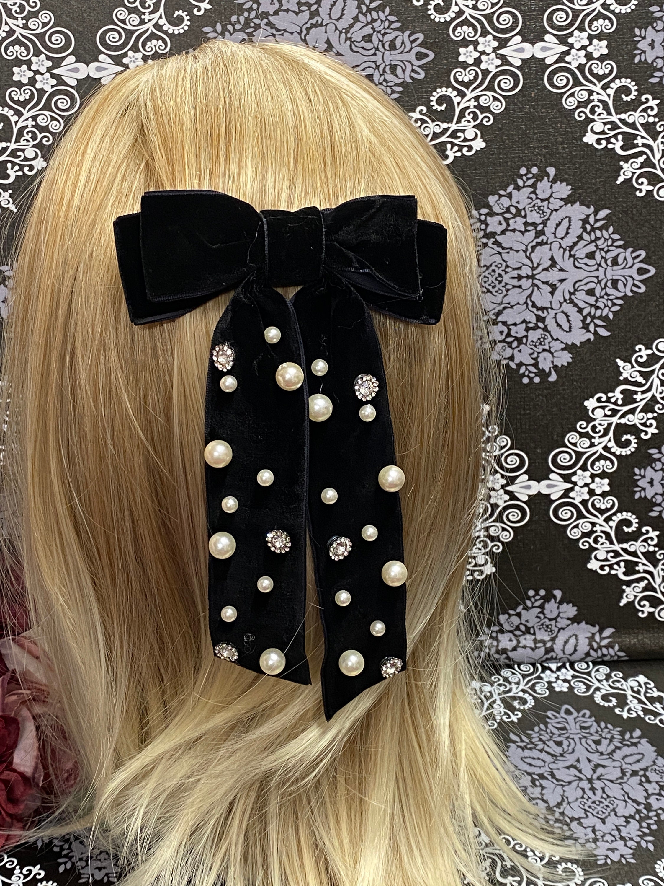 Lele Sadoughi Black Pearl-Studded Bow Hair Clip Lele Sadoughi Wavy Bessette Faux Pearl Headband | Neiman Marcus main image 3