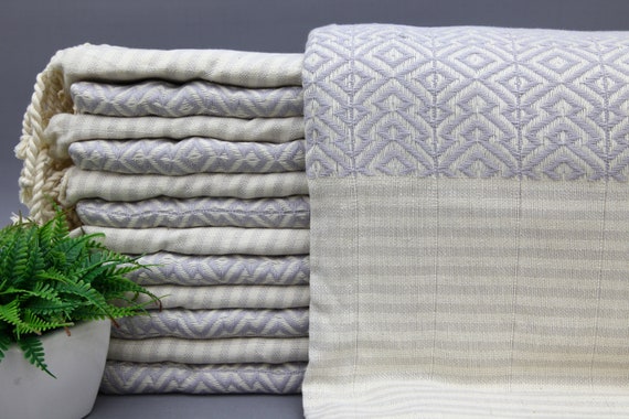 Lilac patterned towels hotsell