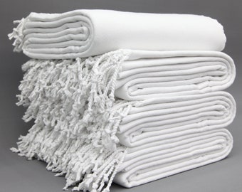 Serviette de plage turque personnalisée, serviette blanche, 40 x 70 po. Serviette de bain de qualité, cadeaux de mariage, cadeaux d'enterrement de vie de jeune garçon, cadeaux personnalisés