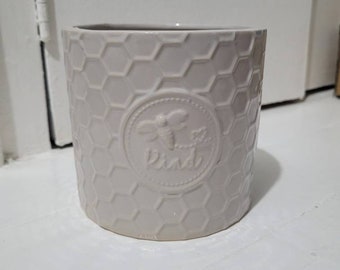 Embossed bee planter