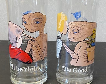 Vintage Pair of 1982 E.T. The Extra-Terrestrial Pizza Hut Collector's Glasses