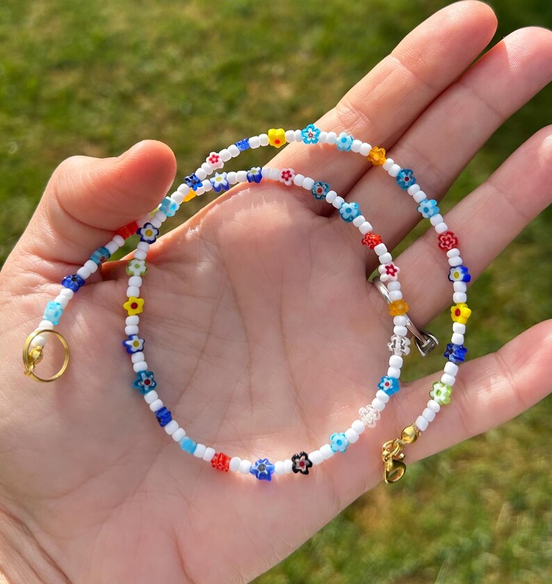 Collar Millefiori; collar de cuentas de flores de vidrio; collar de cuentas; collar de flores; collar delicado; collar de cuentas; collar de cuentas blancas; verano imagen 6
