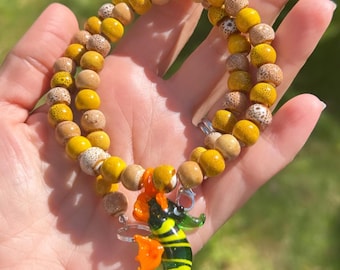 Seahorse necklace; summer necklace; statement necklace; yellow bead necklace; beaded necklace; trending necklace; viral necklace; ceramic be
