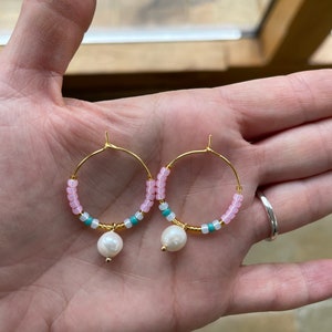 Pearl beaded hoop earrings; pearl hoop earrings; pearl earrings; pink & pearl earrings; beaded hoop earrings; seed bead hoops; pearl hoops